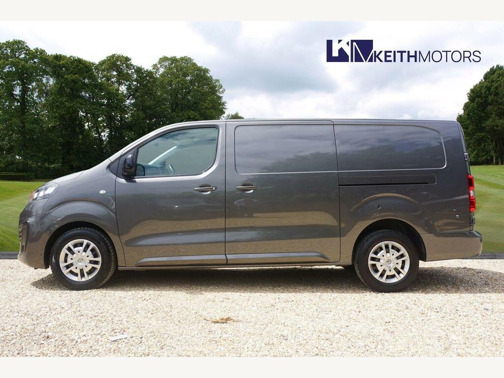 Vauxhall Vivaro 2.0 Turbo D 3100 Sportive Panel Van Man #4