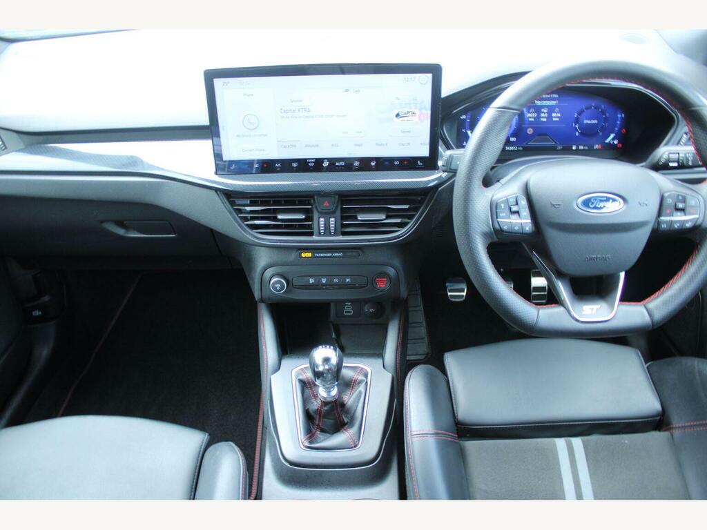 Ford Focus 2.3T Ecoboost St Hatchback #5