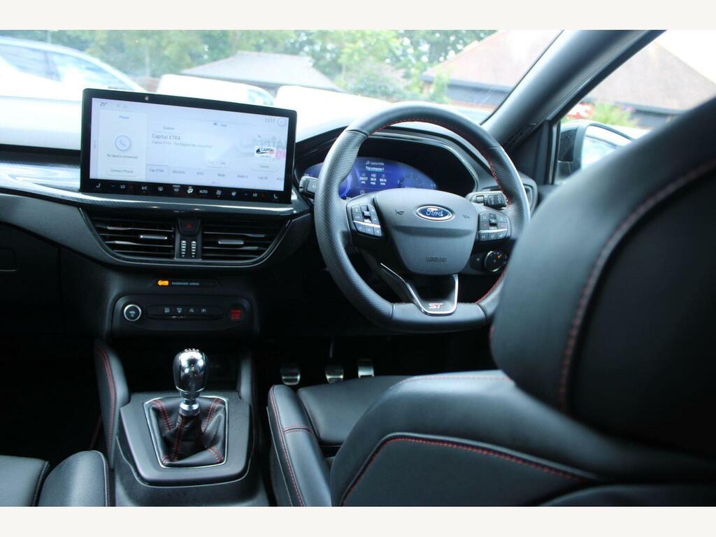 Ford Focus 2.3T Ecoboost St Hatchback #6