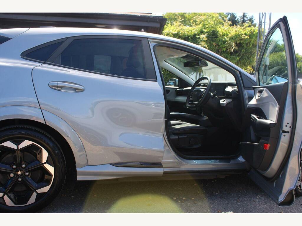Ford Puma Standard Range 43Kwh Premium Suv #6