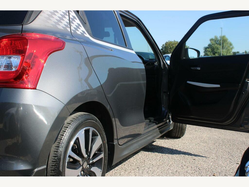 Suzuki Swift 1.2 Dualjet Attitude #6