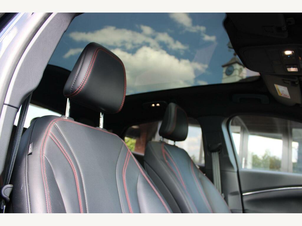 Ford Mustang Mach-E Mach-e 258Kw Extended Range 91Kwh Awd White #10