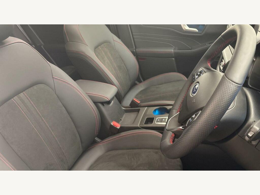 Ford Kuga 2.5 Duratec 14.4Kwh St-line X Black Package Suv  #6