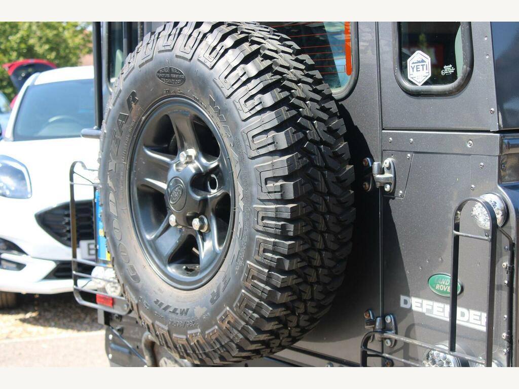Land Rover Defender 90 Suv Brown #36