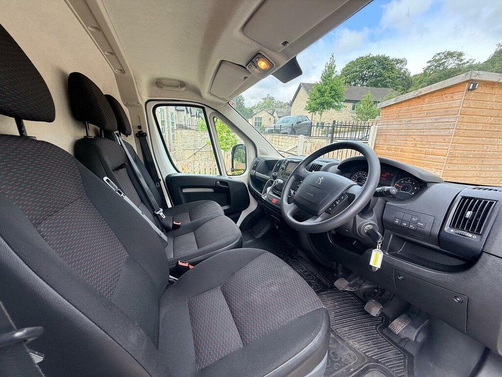 Peugeot Boxer 2.2 Bluehdi 435 Professional Panel Van  #6