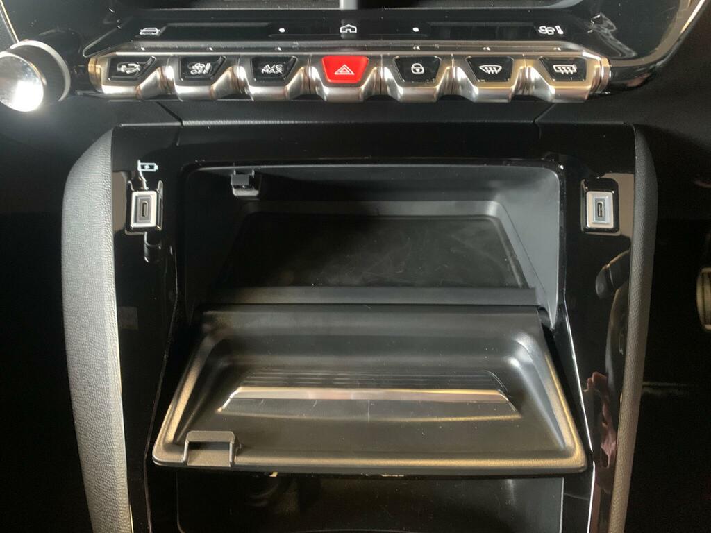 Peugeot 2008 1.2 Puretech 130 Gt Eat8 White #22