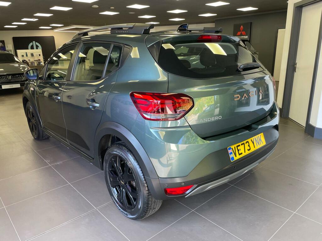 Dacia Sandero Stepway 1.0 Tce Extreme Hatchback Euro 6 Green #4