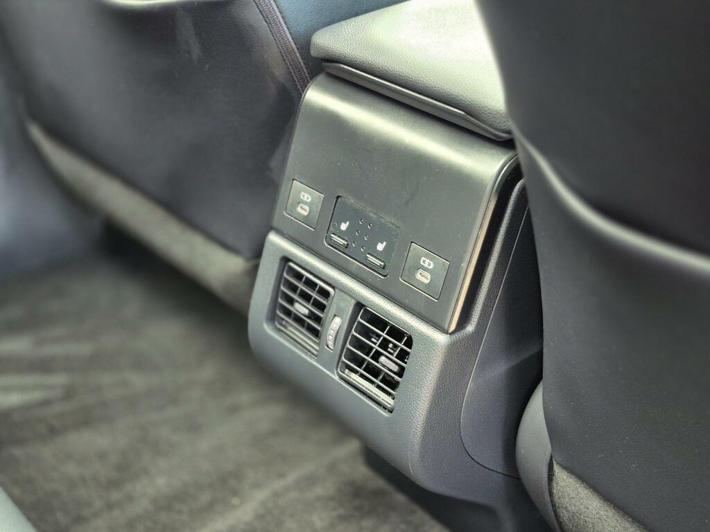 Subaru Solterra Touring U965 Ulez Silver #12