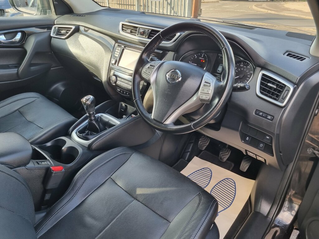 Nissan Qashqai 1.5 Dci Tekna Suv 2Wd Euro 6 S Black #2