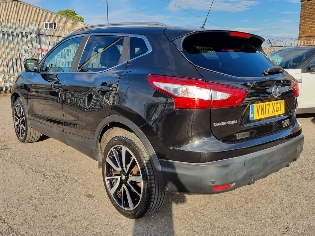 Nissan Qashqai 1.5 Dci Tekna Suv 2Wd Euro 6 S Black #4