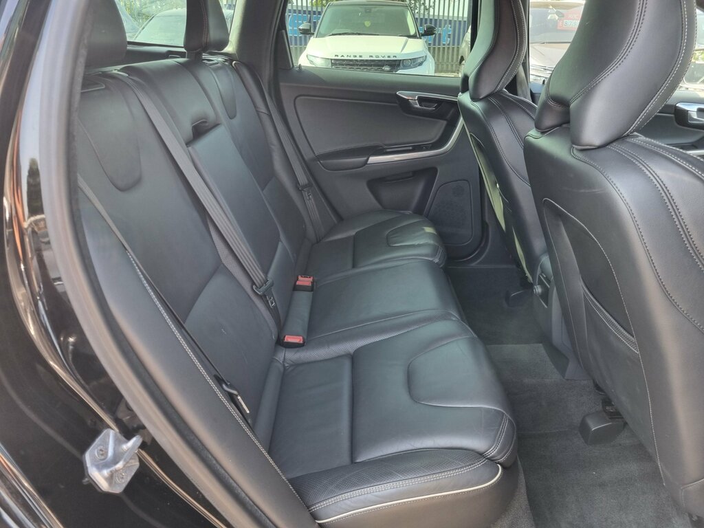 Volvo XC60 Silver #21