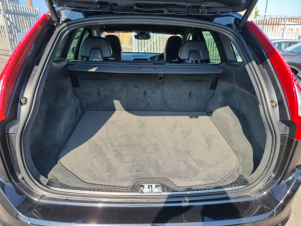 Volvo XC60 Silver #24