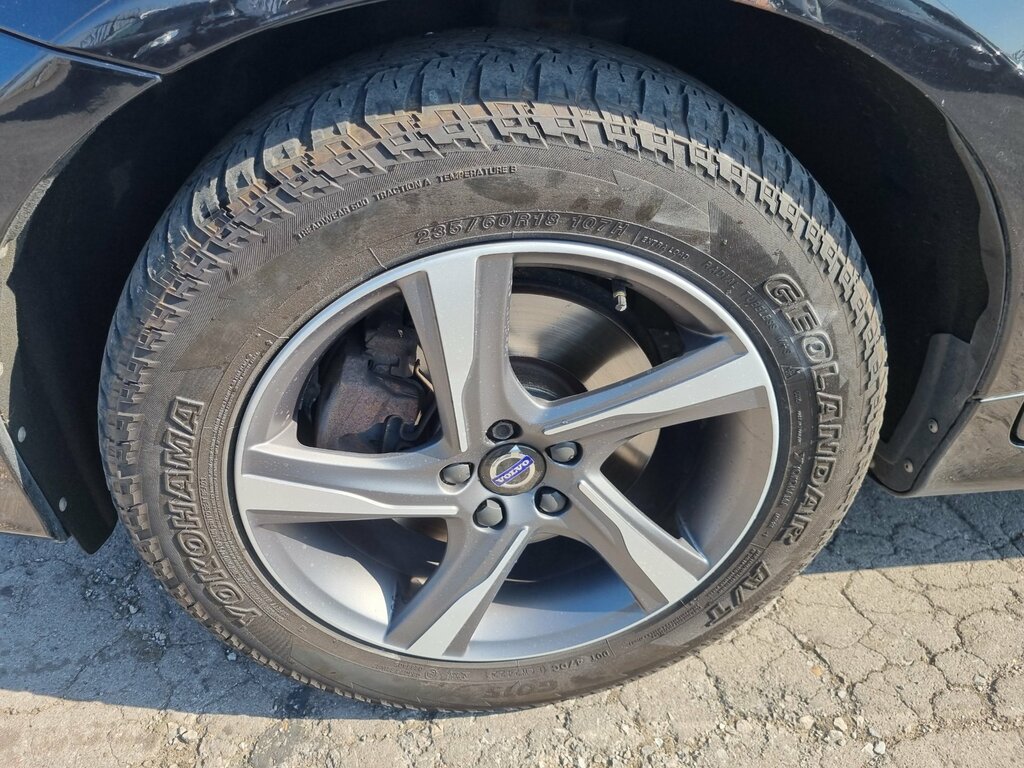 Volvo XC60 Silver #30