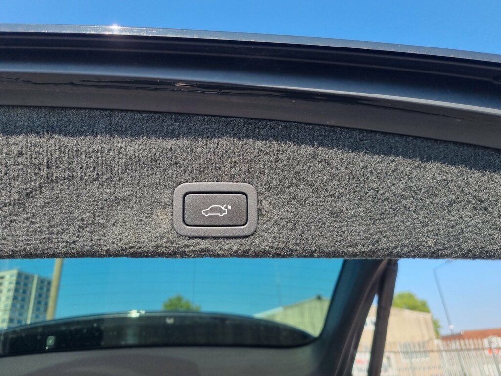 Volvo XC60 Silver #25
