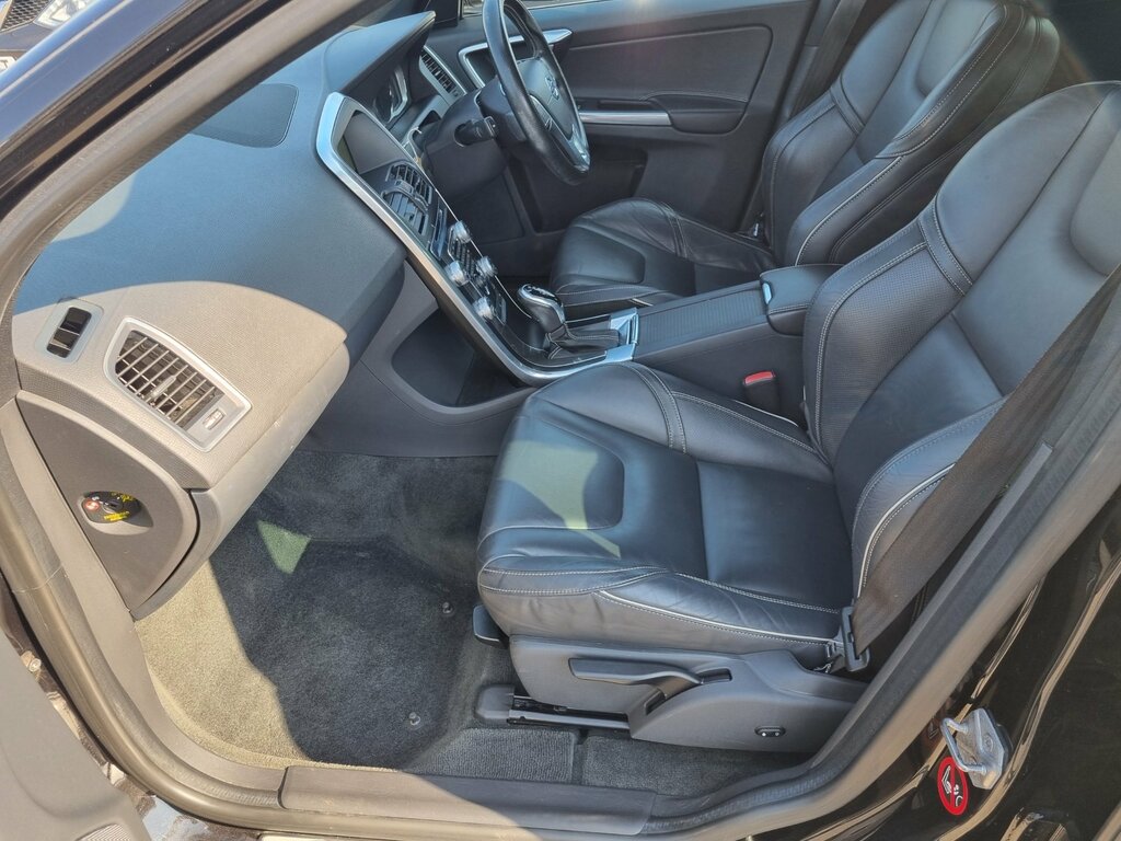 Volvo XC60 Silver #20