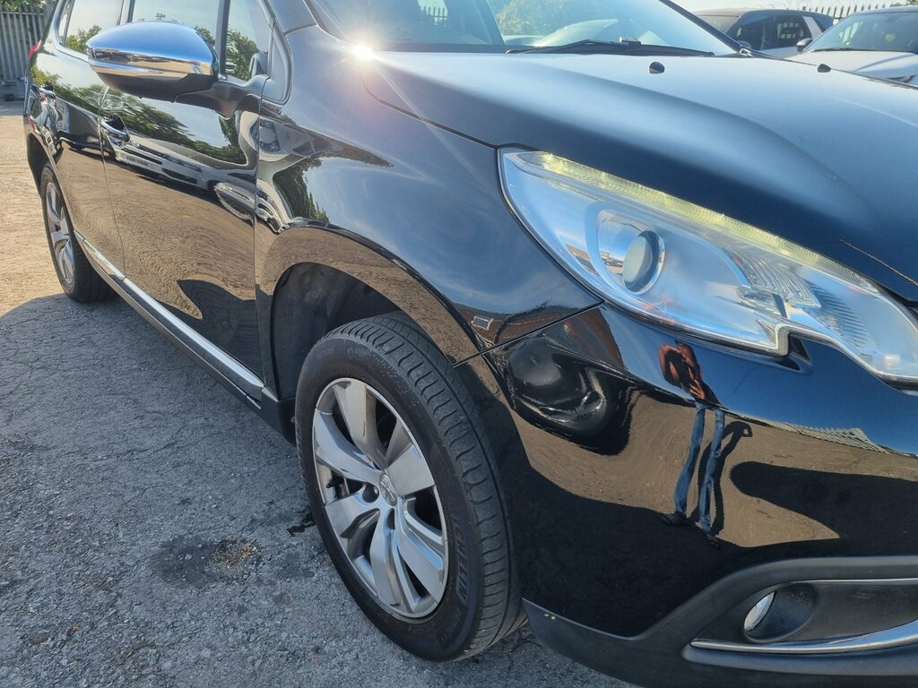 Peugeot 2008 1.2 Puretech Allure Suv Etg Euro 6 Ss Black #6