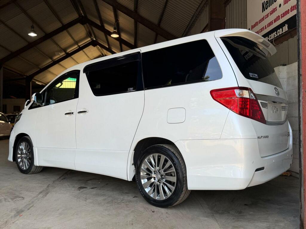 Toyota Alphard Mpv 3.5 V6 Type Gold 2 Twin Sunroof 201313 White #4