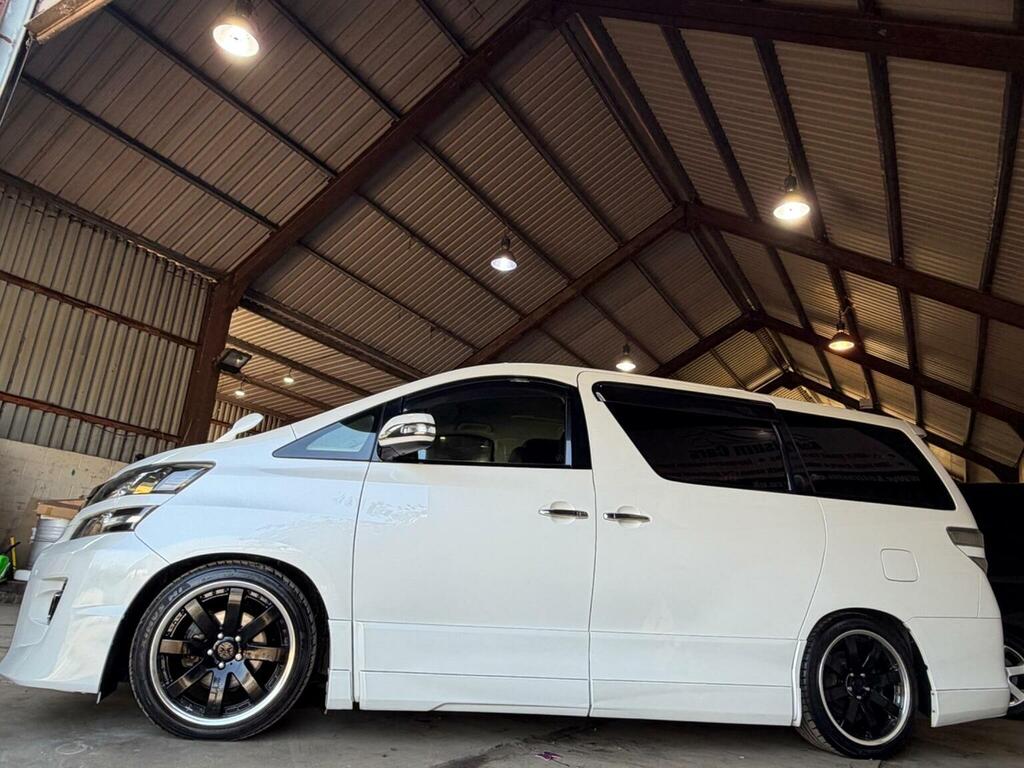 Toyota Vellfire Mpv 3.5 V6 Golden Eyes 2 201414 White #5