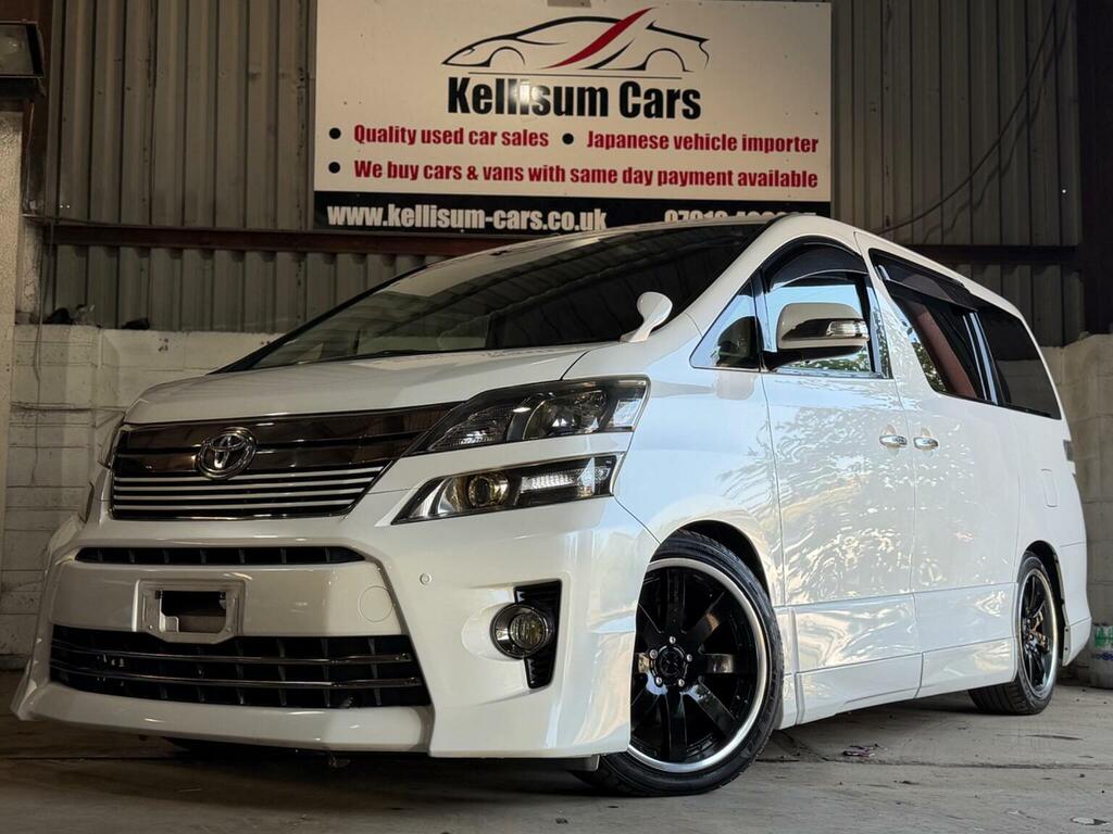Toyota Vellfire Mpv 3.5 V6 Golden Eyes 2 201414 White