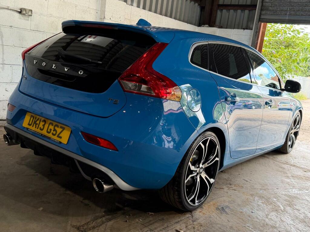 Volvo V40 Volvo V40 1.6 D2 R-design Euro 5 Ss Red #45