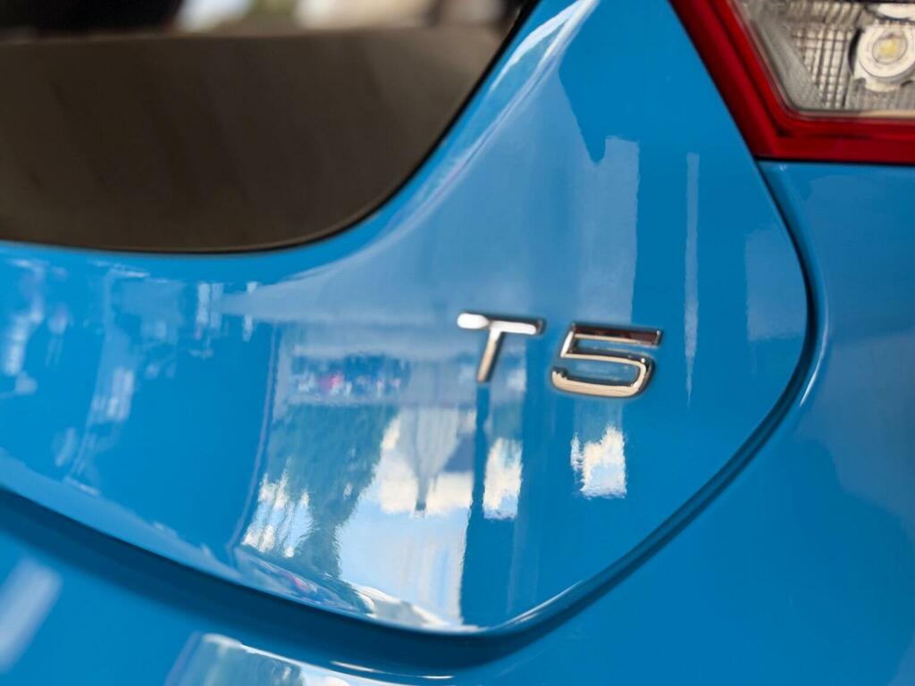 Volvo V40 Volvo V40 1.6 D2 R-design Euro 5 Ss Red #27