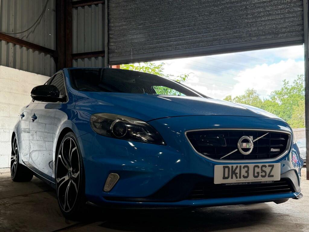 Volvo V40 Volvo V40 1.6 D2 R-design Euro 5 Ss Red #33