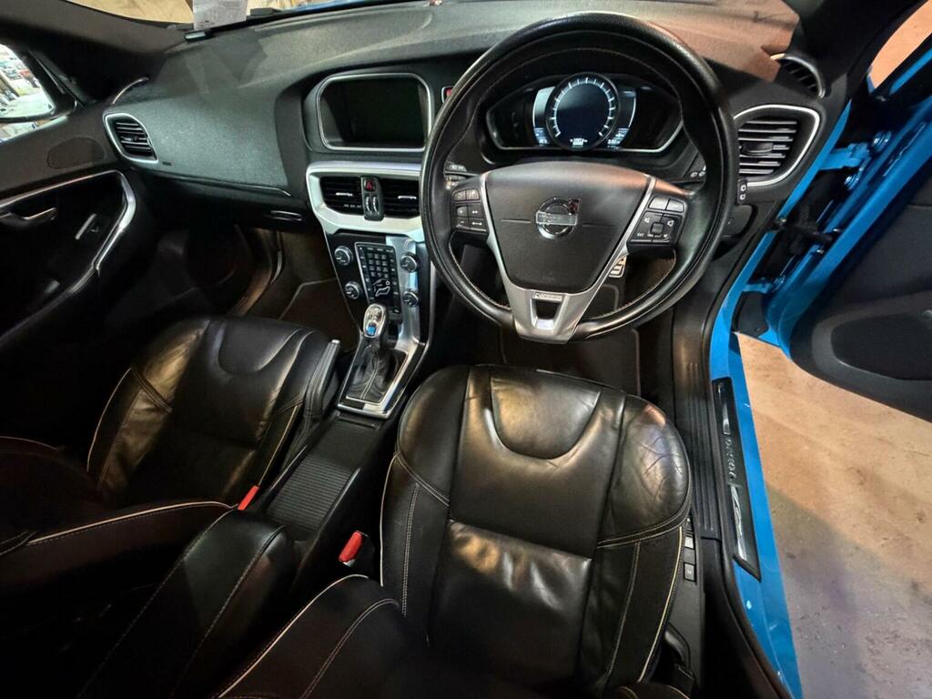 Volvo V40 Volvo V40 1.6 D2 R-design Euro 5 Ss Red #8