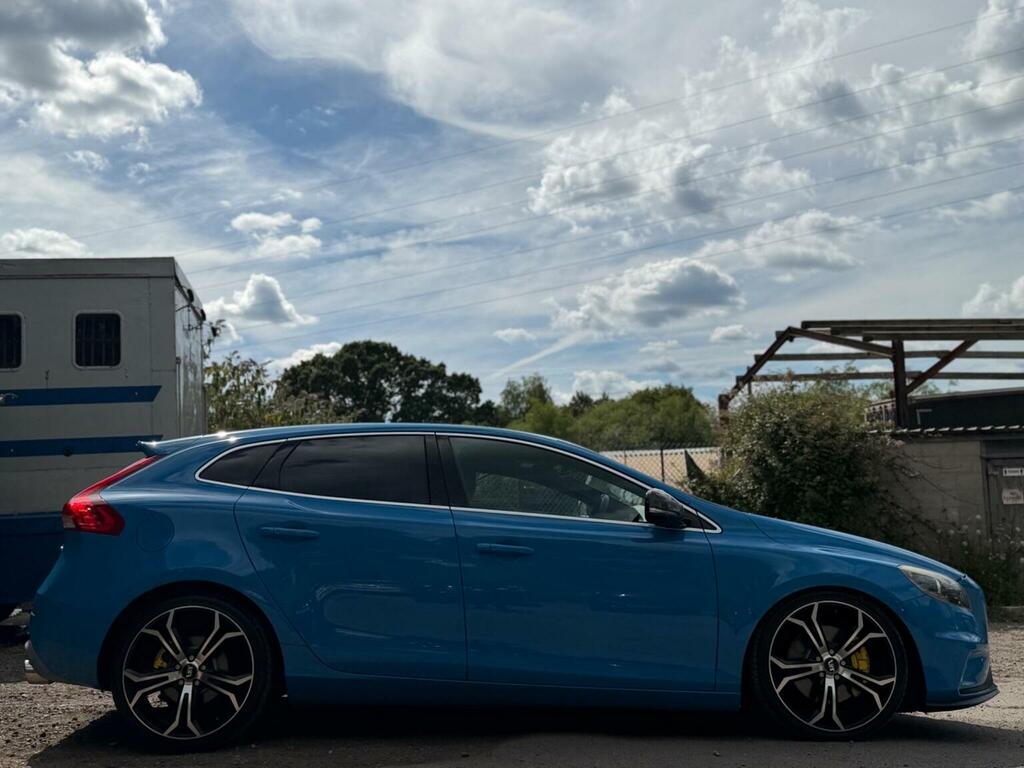 Volvo V40 Volvo V40 1.6 D2 R-design Euro 5 Ss Red #57