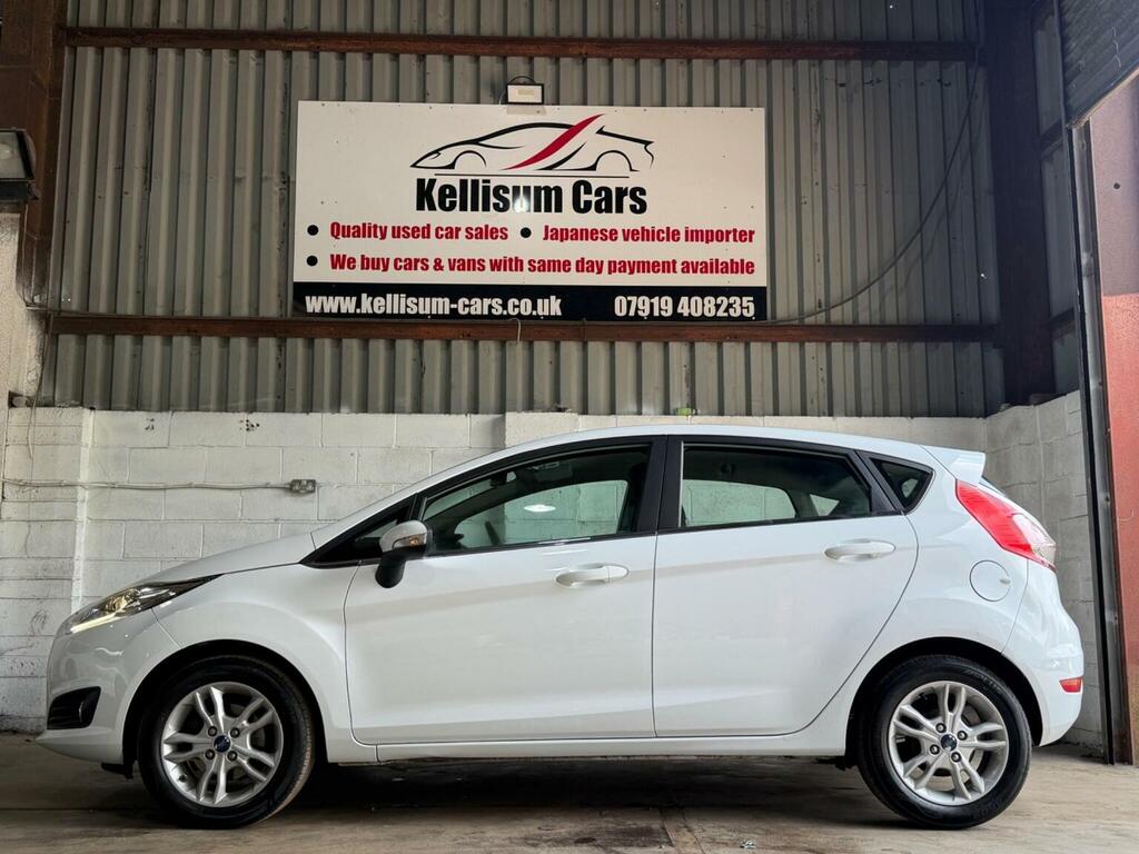 Ford Fiesta Hatchback 1.25 Zetec Euro 6 201515 BA15AOU White #5