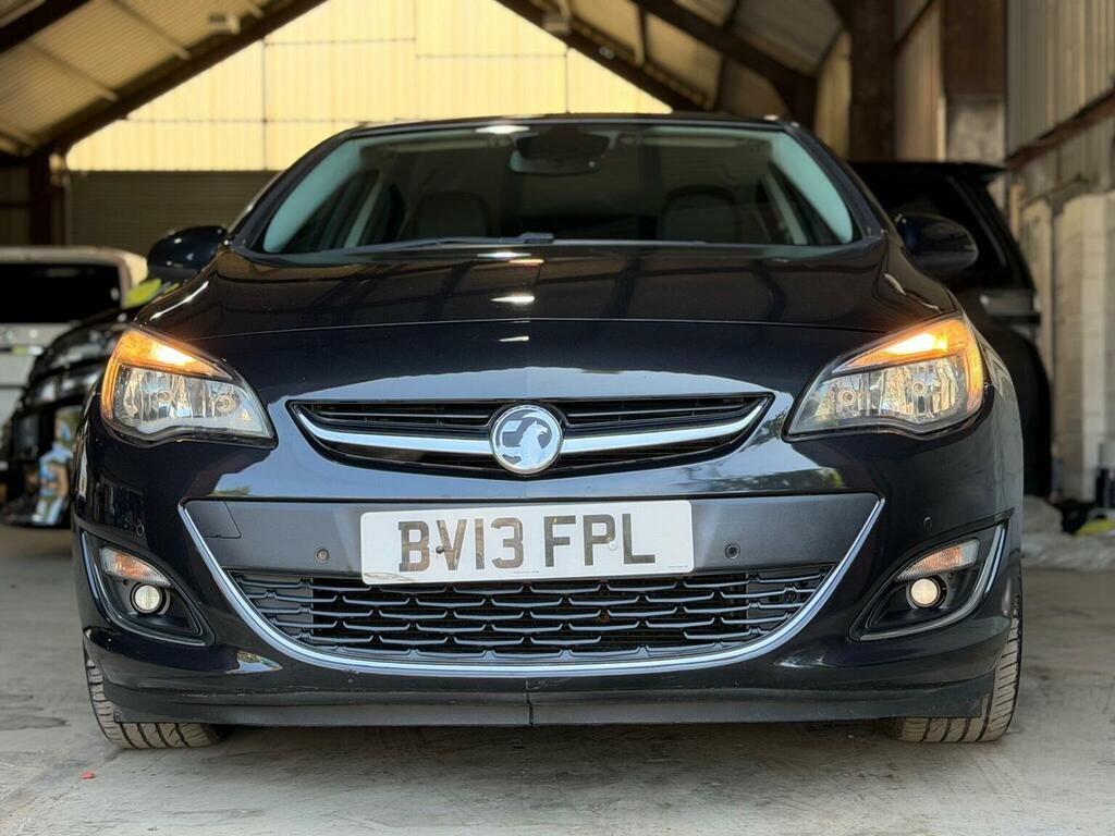 Vauxhall Astra 2.0 Cdti Ecoflex Elite Euro 5 Ss Black #6
