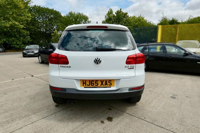 Volkswagen Tiguan 2015 2.0 Tdi Bluemotion Tech Match Edition Suv White #6