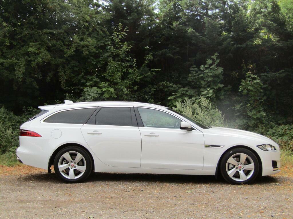 Jaguar XF 2.0I Portfolio Sportbrake Euro 6 S S White #2