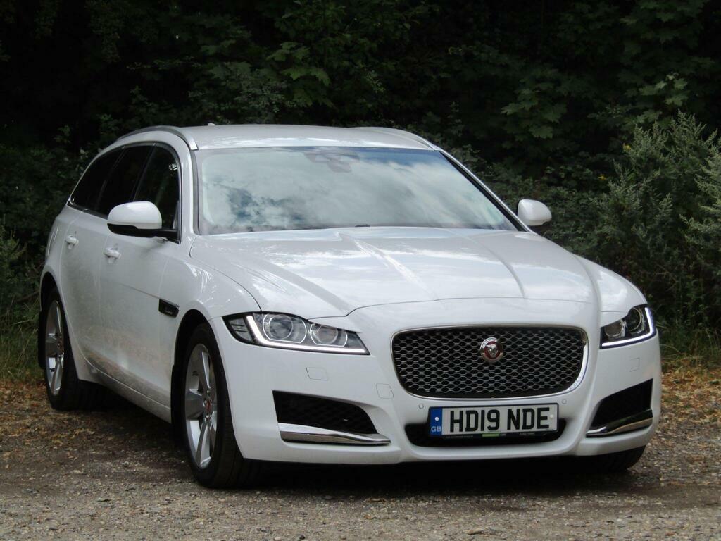 Jaguar XF 2.0I Portfolio Sportbrake Euro 6 S S White