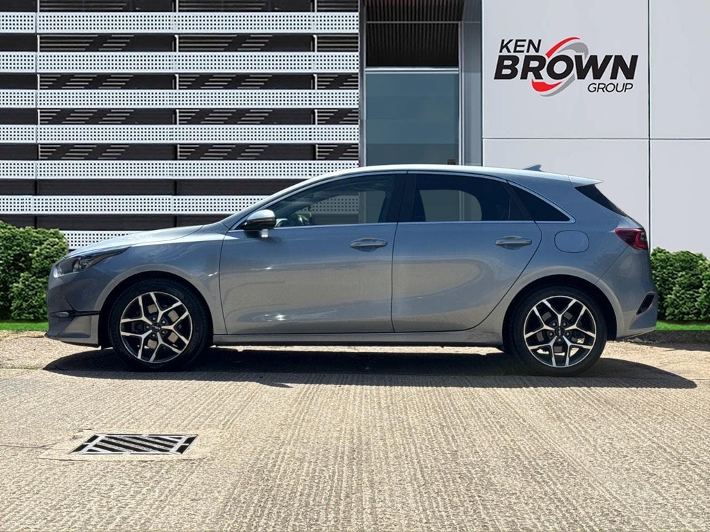 Kia Ceed 1.5 T Gdi 3 Hatchback Dct Silver #3