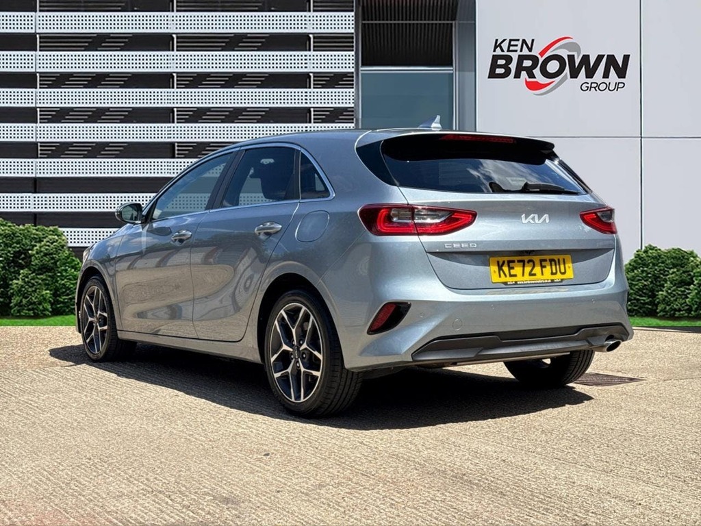Kia Ceed 1.5 T Gdi 3 Hatchback Dct Silver #2