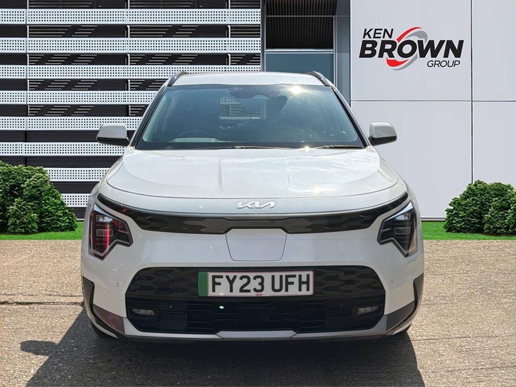Kia e-Niro 64.8Kwh 3 Suv FY23UFH White #4