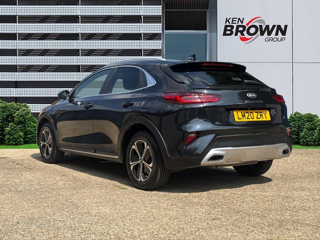 Kia Xceed 1.6 Gdi 8.9Kwh 3 Suv Plug In Hybrid Dct Black #2