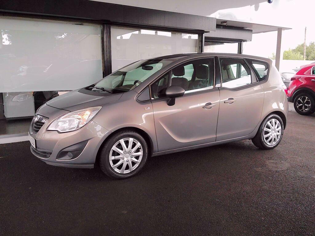 Vauxhall Meriva 1.4T 16V Exclusiv Euro 5 Brown