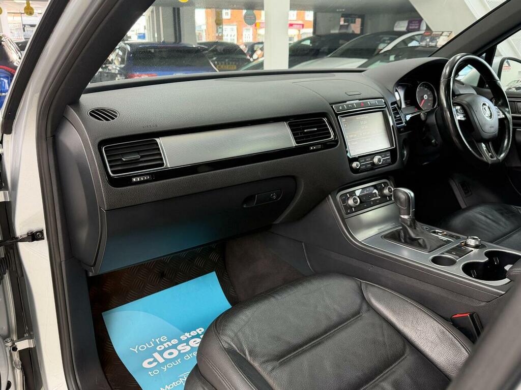 Volkswagen Touareg 3.0 Tdi V6 Bluemotion Tech R-line Tiptronic 4Wd Eu Silver