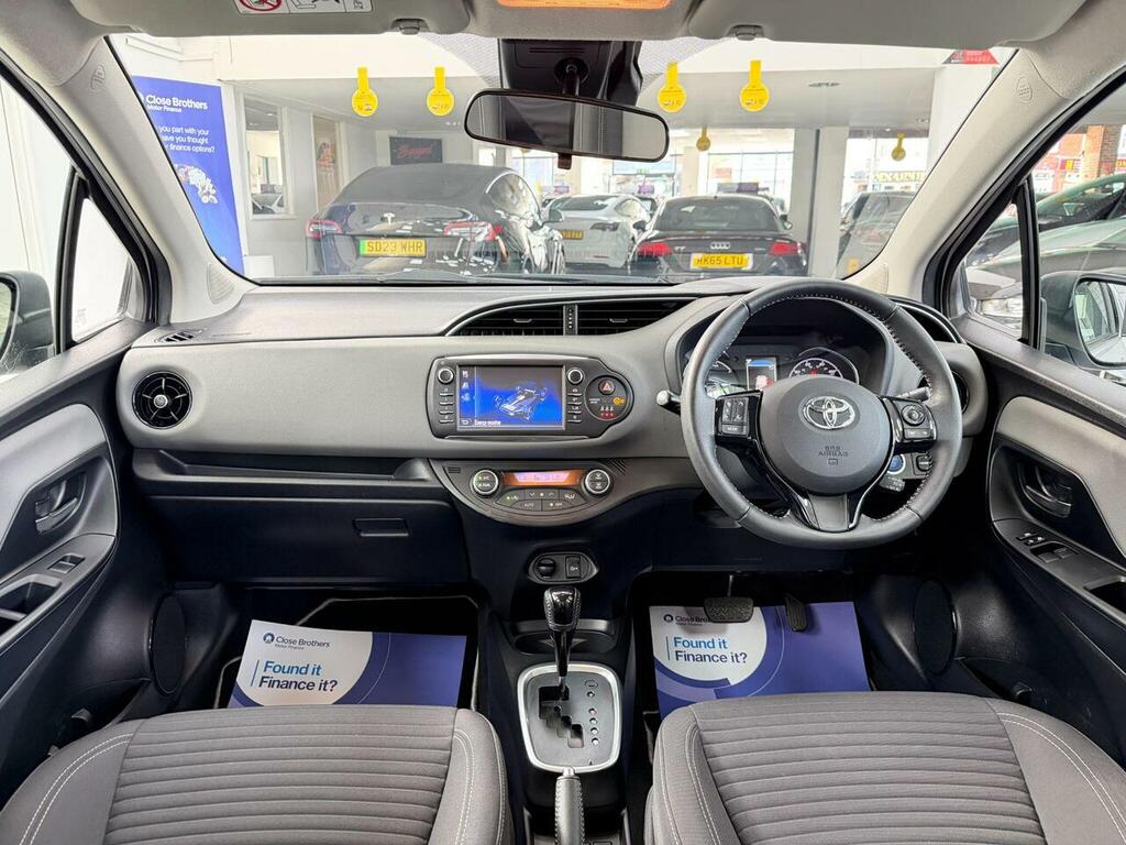 Toyota Yaris 1.5 Vvt-h Icon E-cvt Euro 6 Ss Silver #3