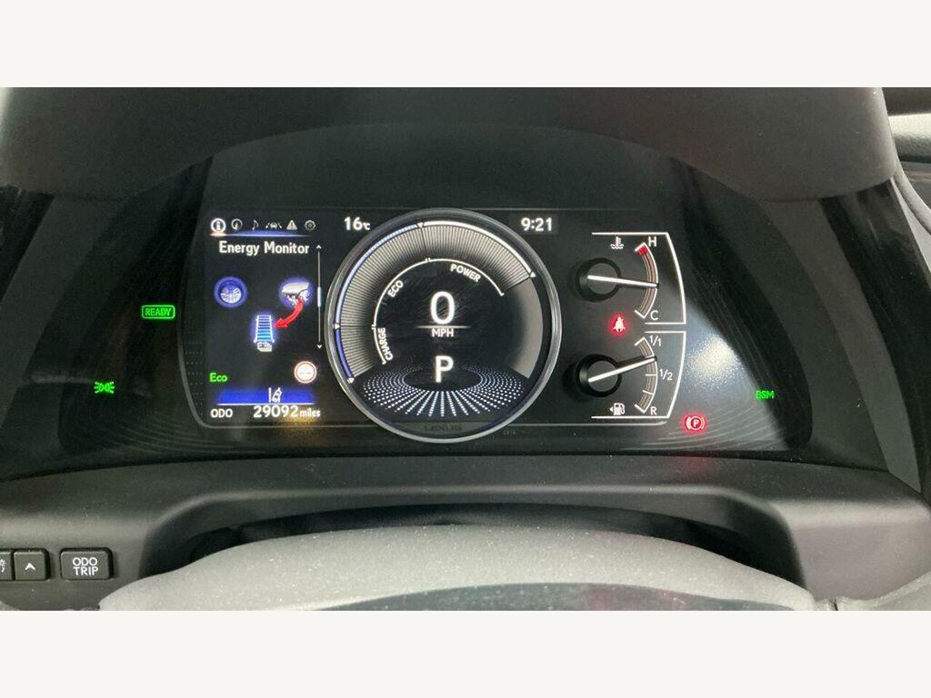 Lexus ES 300H 2.5 F-sport Cvt Takumi Pack Red #9