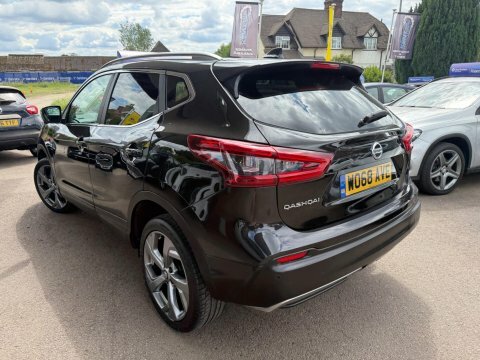 Nissan Qashqai 1.5 Dci Tekna WO68AVE Black #4