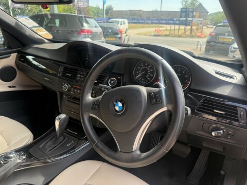 BMW 3 Series 2.0 320I M Sport Business Edition Touring Euro 5 White #8