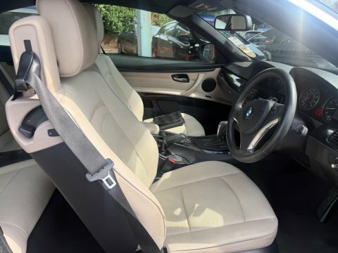 BMW 3 Series 2.0 320I M Sport Business Edition Touring Euro 5 White #10