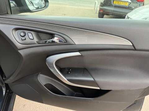 Vauxhall Insignia Hatchback Black #21