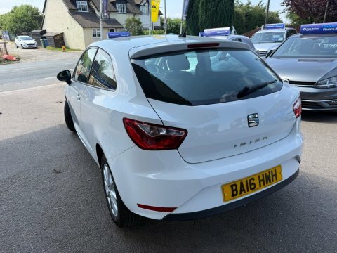 Seat Ibiza 1.0 Se Sport #2