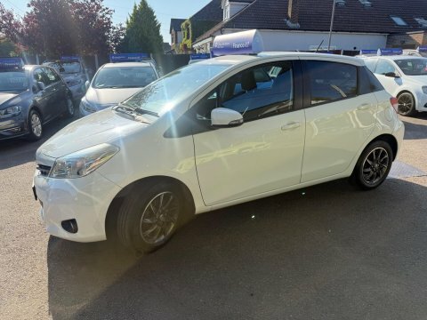 Toyota Yaris 1.0 Vvt-i Edition  #3