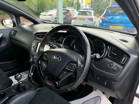 Kia Proceed Hatchback 1.6 Crdi Ecodynamics Se Euro 5 Ss Orange #13