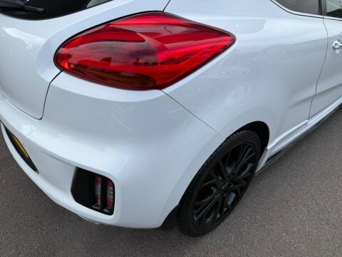 Kia Proceed Hatchback 1.6 Crdi Ecodynamics Se Euro 5 Ss Orange #30