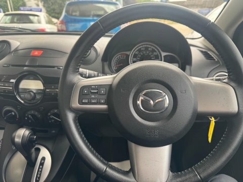 Mazda 2 1.3 Takuya Hatchback Euro 5 84 Red #16